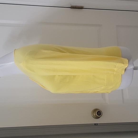 Chaps Size M Lemon Yellow Button Front Long Sleeve Sweater / Cardigan - Picture 2 of 9